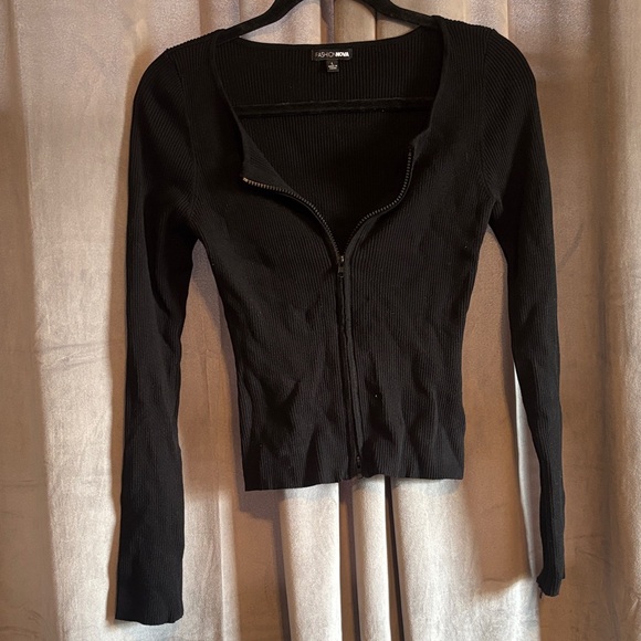 Fashion Nova Sweaters - Fashion Nova Black Ribbed Sweater